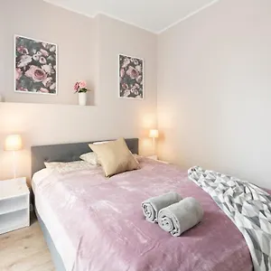 Superapart Aignera 4, Family Friendly Oasis Апартаменты